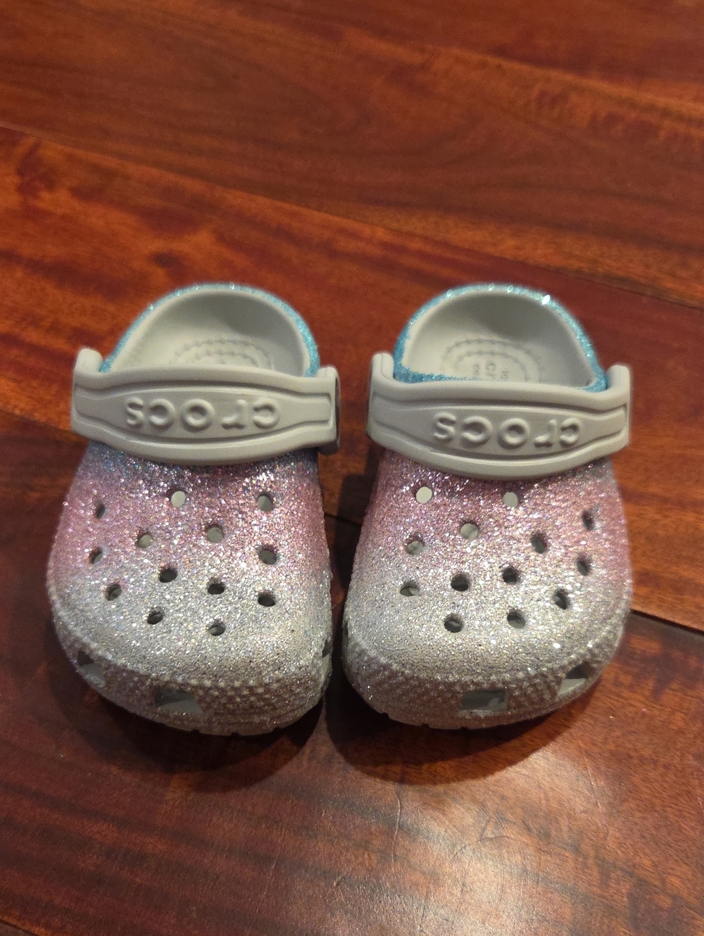 CROCS Kids Glitter Ombre Clog - Pink and Silver NWOT SIZE C4